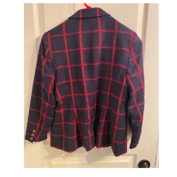 The Limited Suit - Picture 2 of 4